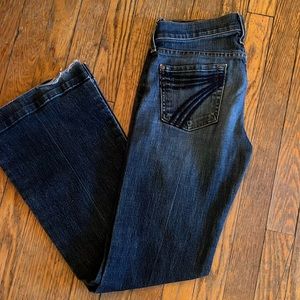 Size 26 Dojo 7’s Jeans